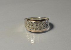 Серебряное кольцо с золотыми вставками 001к 22