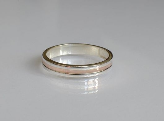 Обручальное кольцо из серебра с золотом Обр39 15