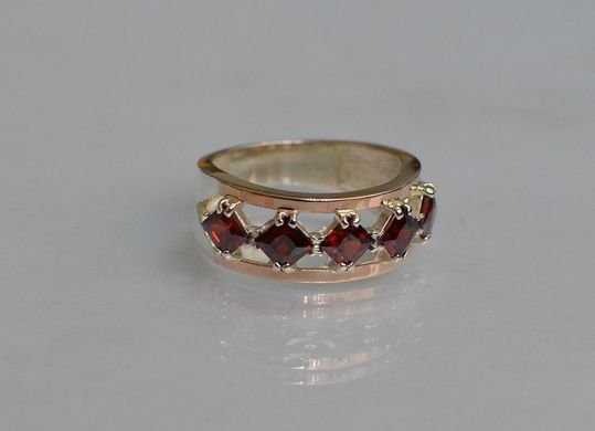 Серебряное кольцо с золотыми вставками 15