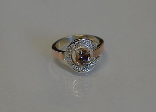Серебряное кольцо с золотыми накладками 003к 15
