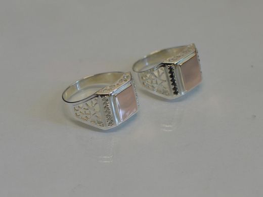 Серебряная печатка с накладками из золота Мп15 18