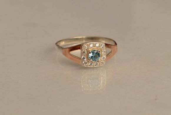 Серебряное кольцо со вставками из золота 032к 15