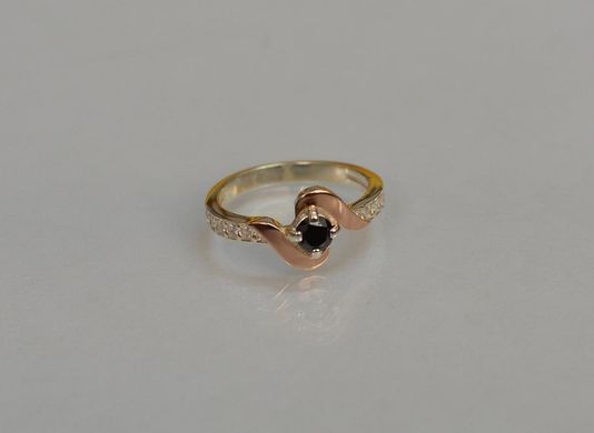 Серебряное кольцо с золотыми вставками 142к 15
