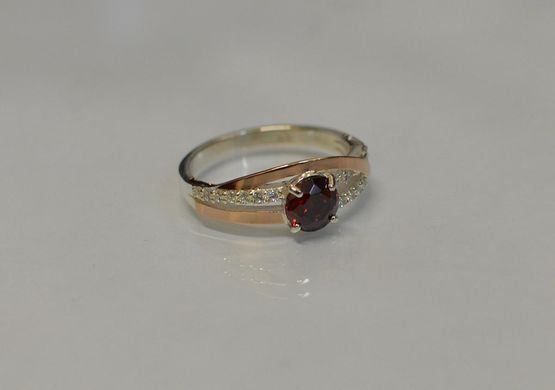 Серебряное кольцо с золотыми вставками 108к 15