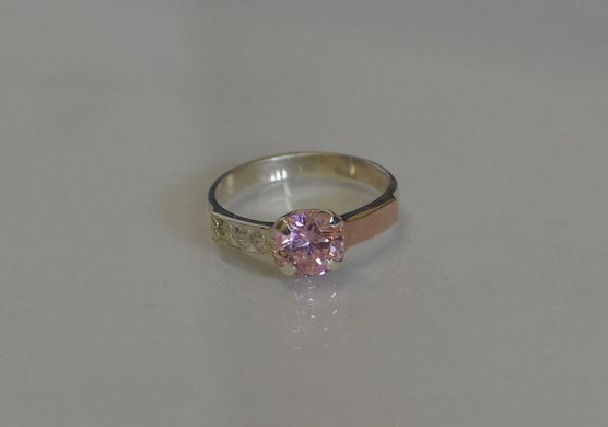 Серебряное кольцо с золотыми вставками 018к 22