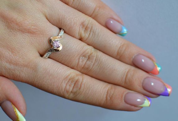 Серебряное кольцо с золотыми вставками 142к 15