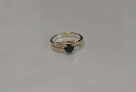 Серебряное кольцо с золотыми вставками 108к 15