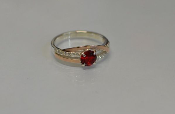 Серебряное кольцо с золотыми вставками 108к 15