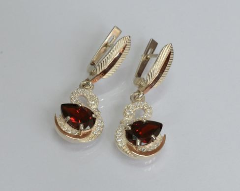 Серебряные серьги с золотыми вставками 160с