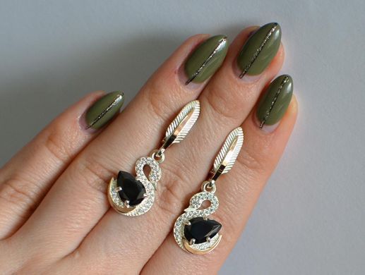 Серебряные серьги с золотыми вставками 160с