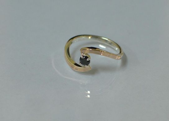 Серебряное кольцо 113к 15