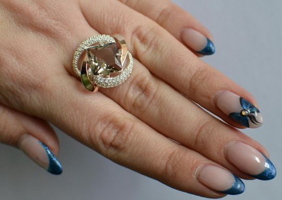 Серебряное колцо 130к 15