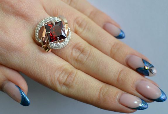 Серебряное колцо 130к 15