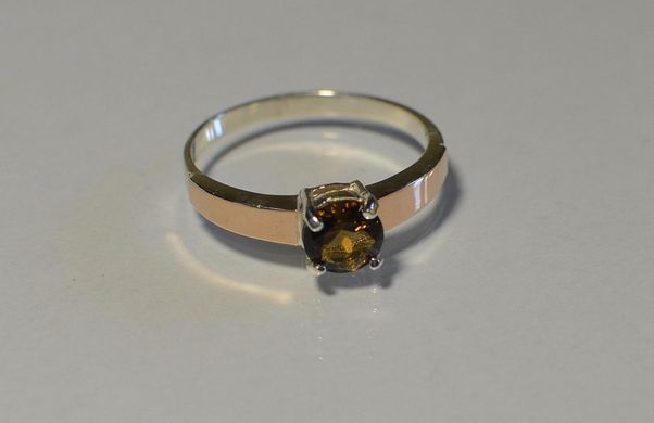 Серебряное кольцо с золотыми вставками 007к 17.5
