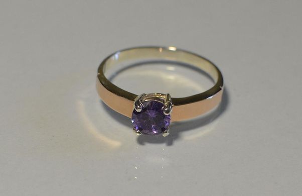 Серебряное кольцо с золотыми вставками 007к 17.5