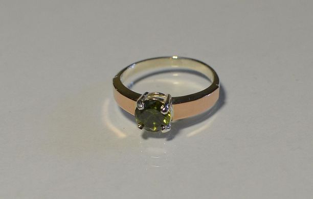Серебряное кольцо с золотыми вставками 007к 17.5