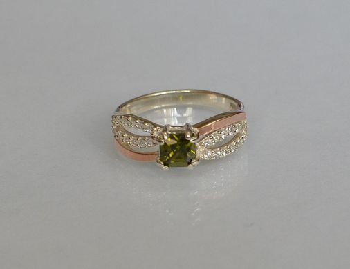 Серебряное кольцо с золотыми вставками 136к 15