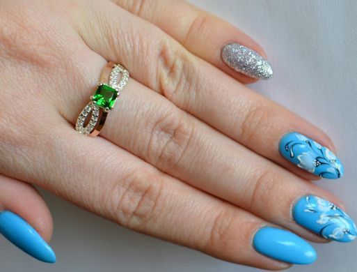 Серебряное кольцо с золотыми вставками 136к 15