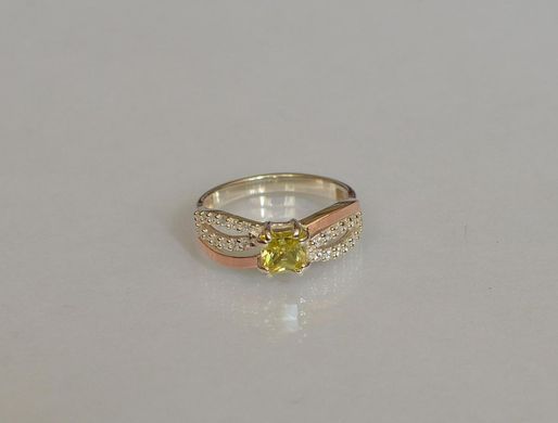 Серебряное кольцо с золотыми вставками 136к 15