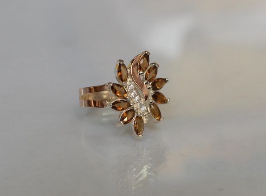 Серебряное кольцо с золотыми вставками 170к 15