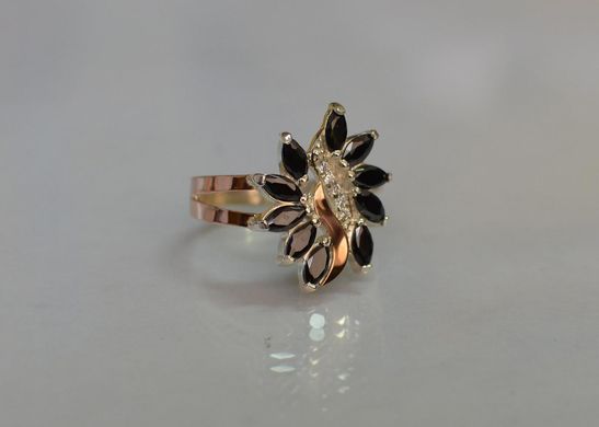 Серебряное кольцо с золотыми вставками 170к 15