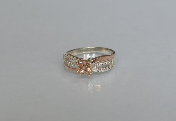Серебряное кольцо с золотыми вставками 136к 15
