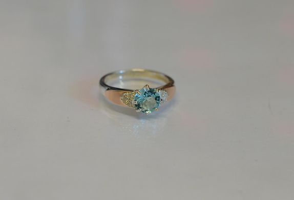 Серебряное кольцо с золотыми вставками 124к 15