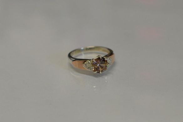 Серебряное кольцо с золотыми вставками 124к 15