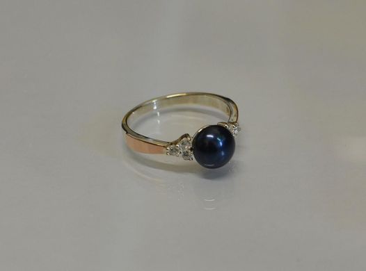 Серебряное кольцо с жемчугом 111к 15